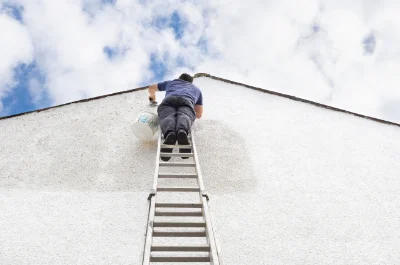 Peinture extérieure à Grandeyrolles — façades et ravalement